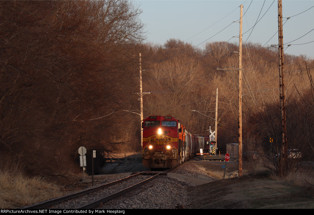 BNSF 4717